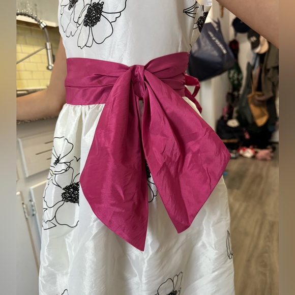 Flowered Dress - Picture 6 of 6